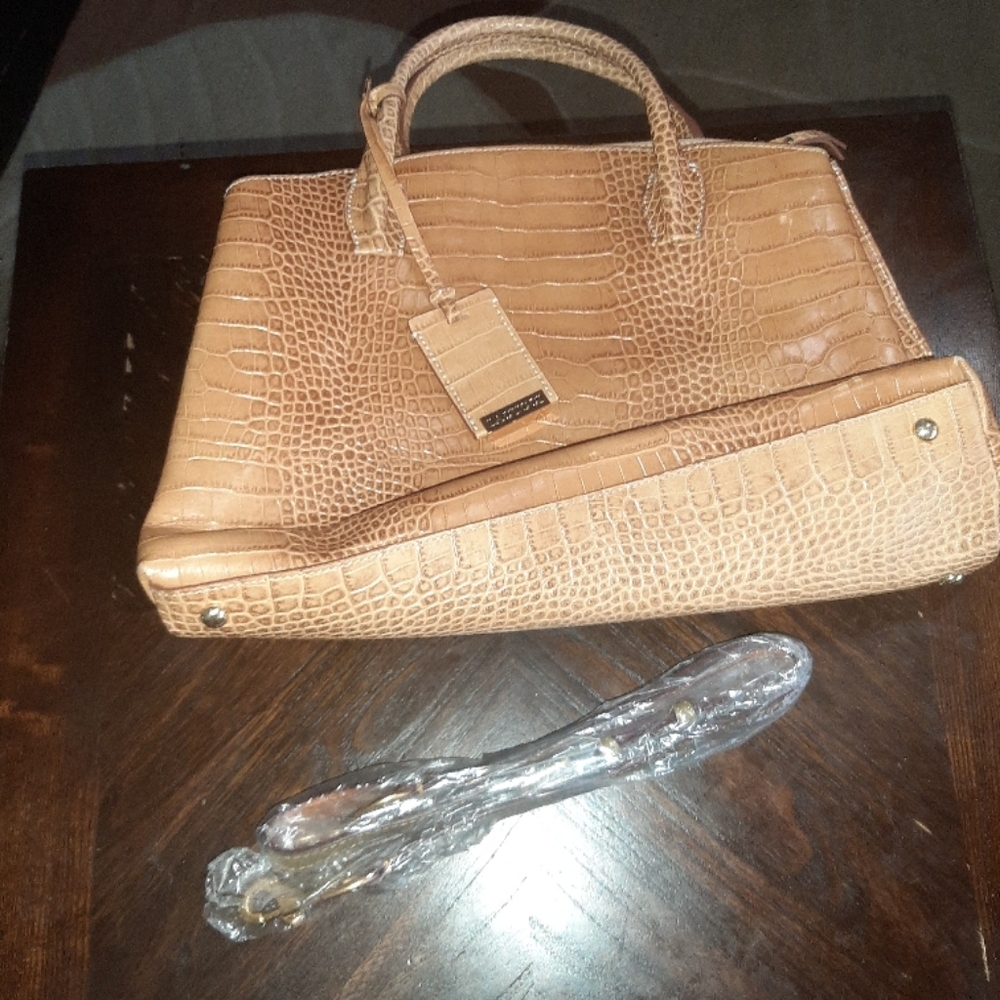 Leather Handbag - Picture 4 of 4